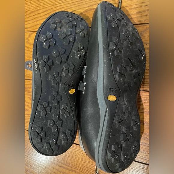 EUC Timberland Outdoor Performance black leather shoes, smart wool lined,size 10 - Picture 7 of 14